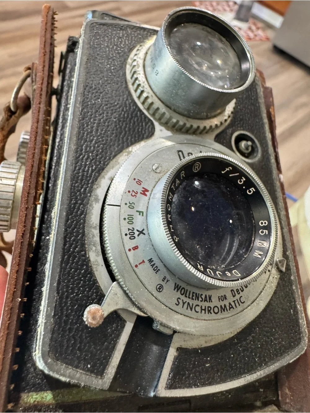 Dejur TLR Twin Lens Reflex DR-10 20 40mm Lens with Case